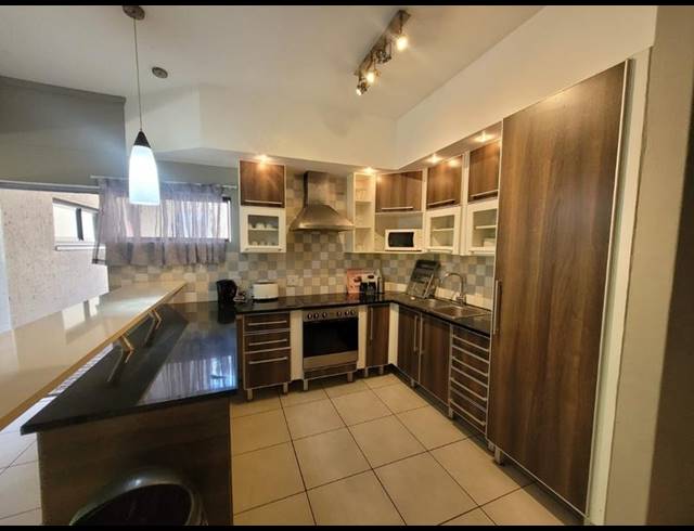 3 BEDROOM APARTMENT FOR SALE IN LAWRENCE ROCKS